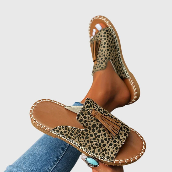 Comfortable Sandals for Women with Toe Ring Tassel Detail Ethnic Print Flat Sole Casual Flip Flop Style