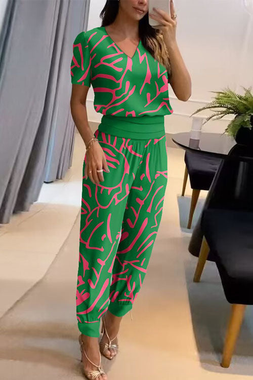 Effortless Two-Piece Set for Women with V-Neck Short Sleeve Top Elastic Waist Wide Leg Pants Casual Style