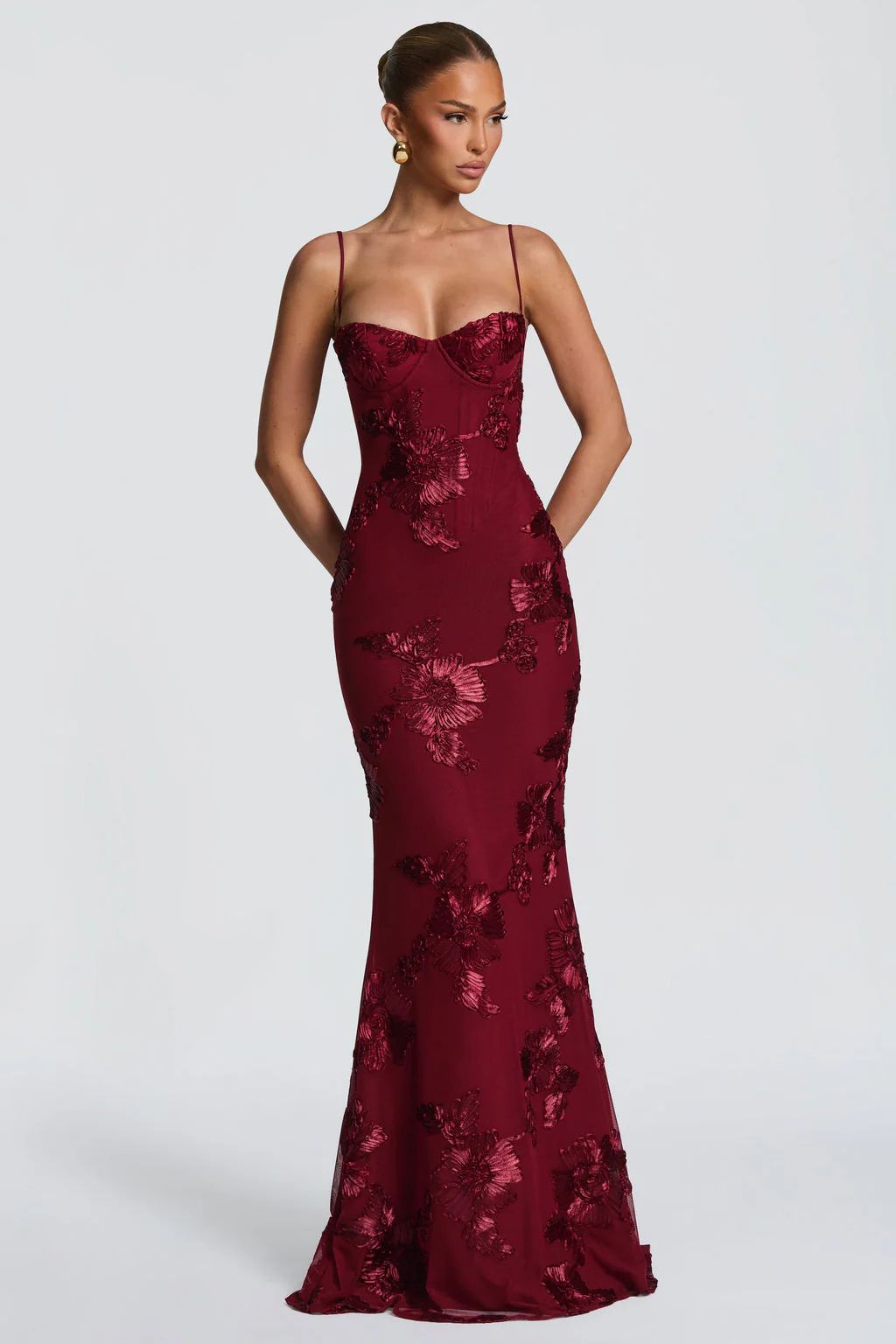 Elegant Formal Wedding Guest Dress for Women with Sweetheart Corset Spaghetti Strap Floral Embroidered Maxi Style