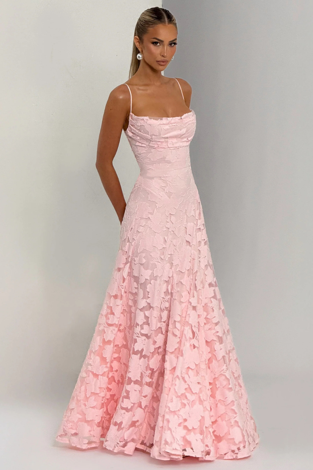 Elegant Formal Wedding Guest Dress for Women with Square Neck Spaghetti Strap Floral Brocade Maxi Style