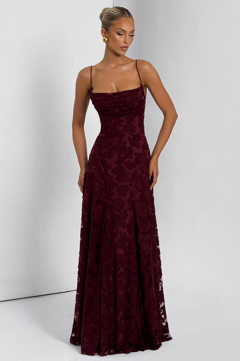 Elegant Formal Wedding Guest Dress for Women with Square Neck Spaghetti Strap Floral Brocade Maxi Style