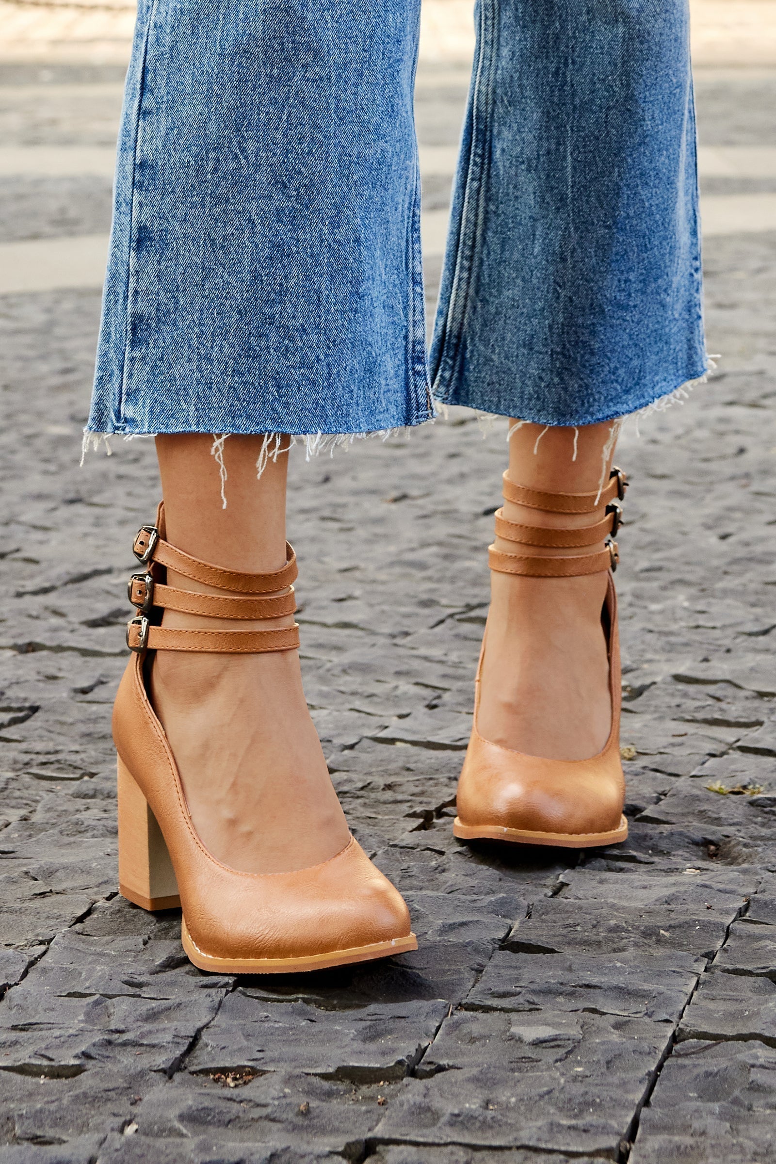 Stylish Sandals for Women with Triple Ankle Strap Double Buckle Block Heel Open Toe Leather Style